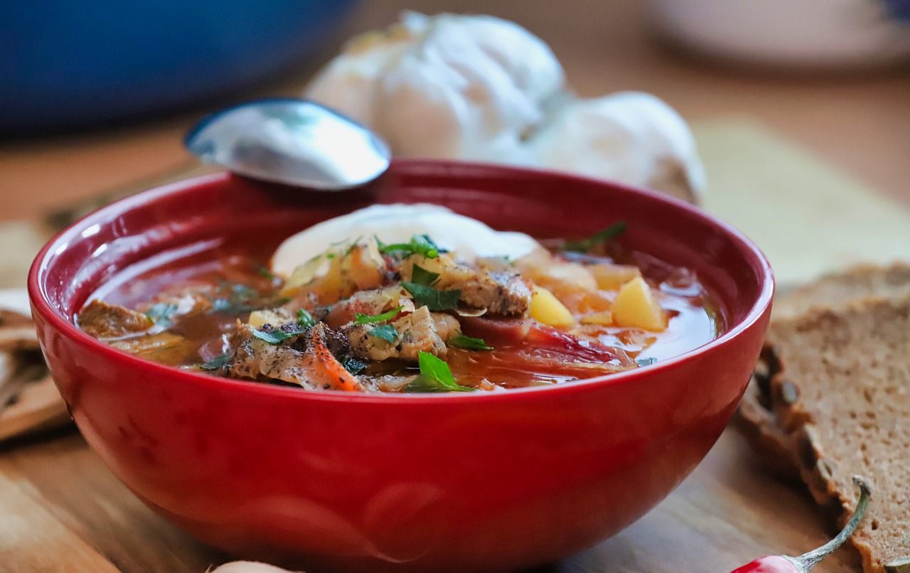 Domowa zupa ,,Jak u mamy” czyli jak się robi barszcz ukraiński?
