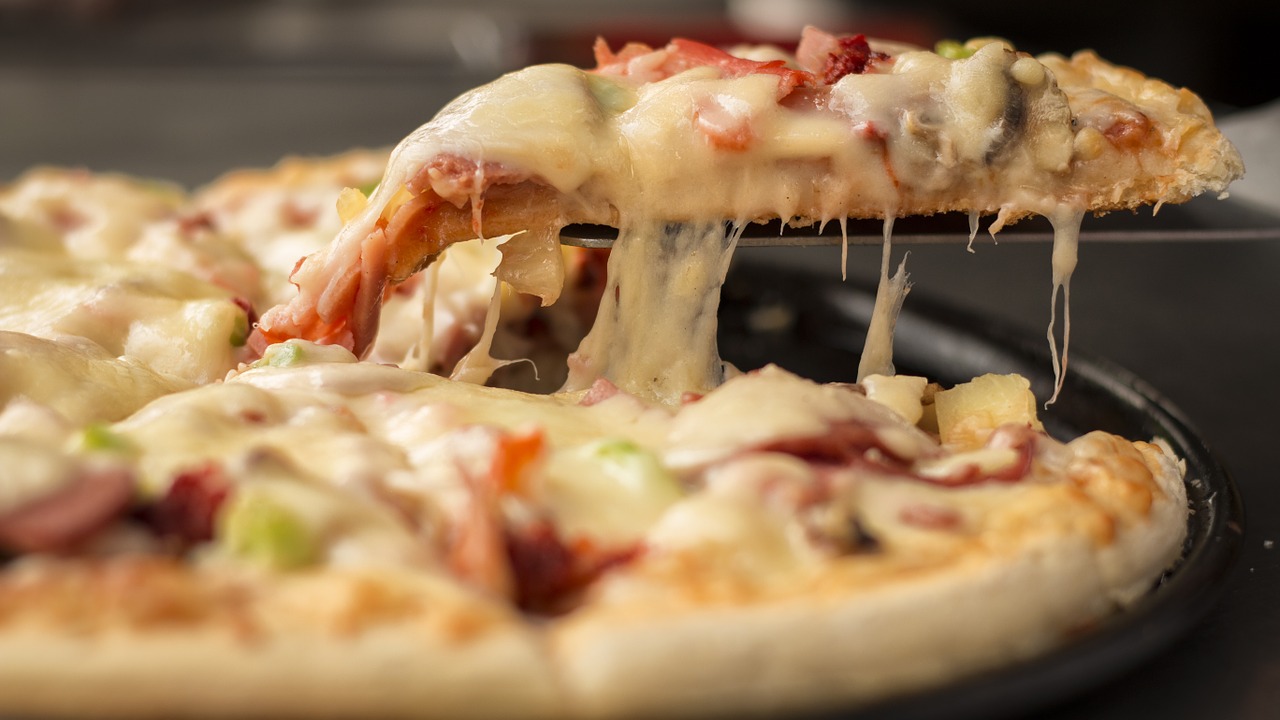Pizza domowej roboty – prosty przepis
